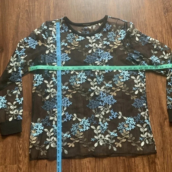 Elie Tahari Sheer Embroidered Top Val Floral Blouse Size Large New - Picture 9 of 12